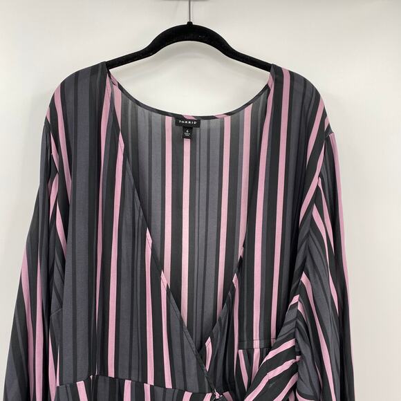 Torrid Faux Wrap Top Blouse Striped Long Sleeve Semi Sheer Gray Purple Womens 6X - Picture 4 of 6